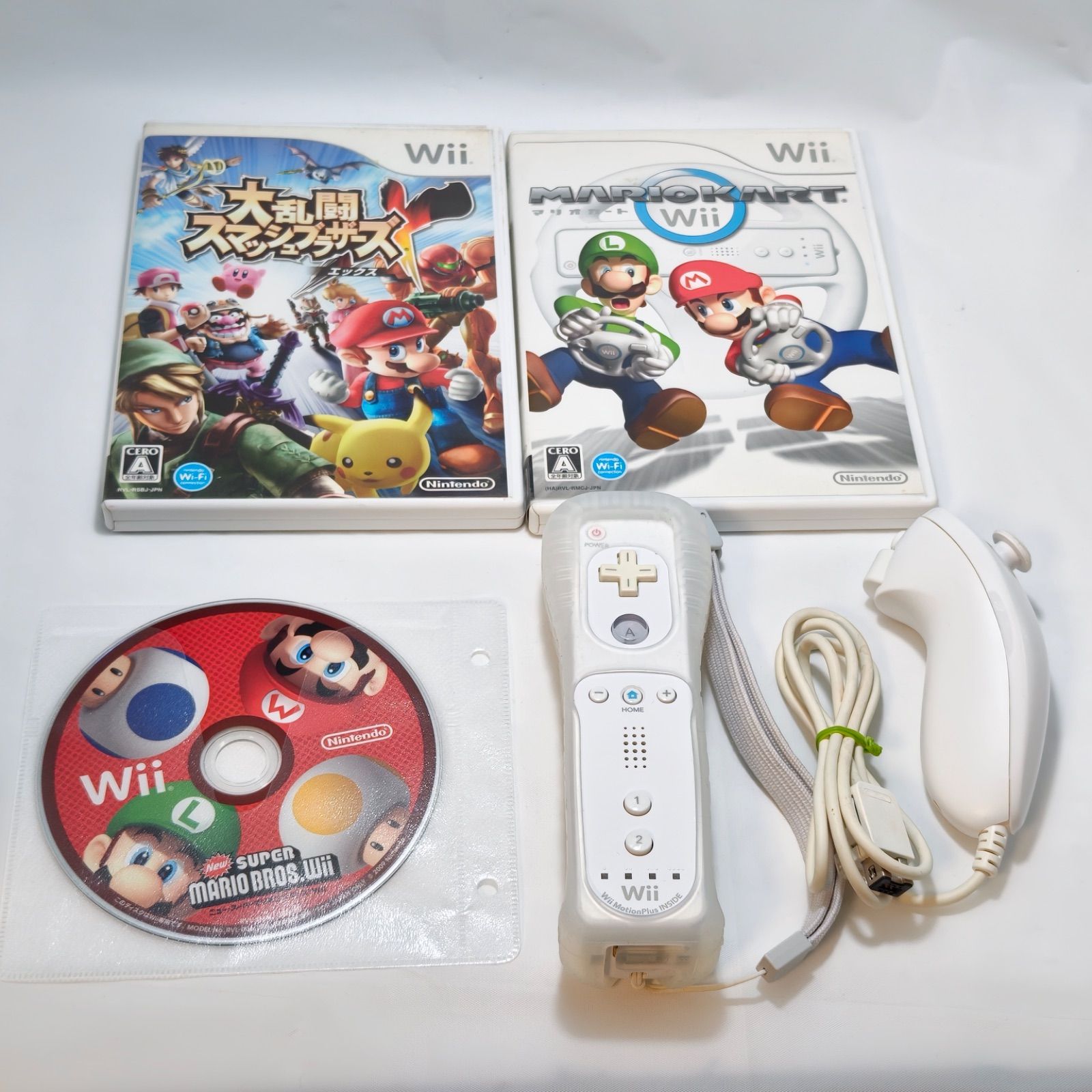 美品・メンテ済】Wii シロ 箱説付 人気ソフト3本＆ハンドル 豪華セット 