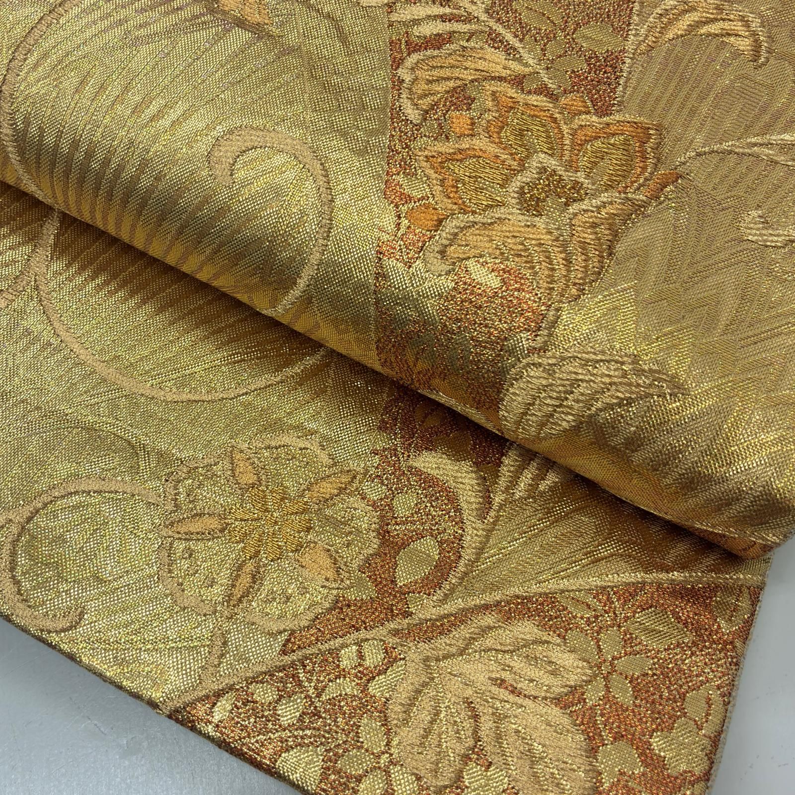 美品 正絹 作り帯 二部式 袋帯 華文に四季花唐草 黄金色が映える 美品 正絹 作り帯 二部式 袋帯 華文に四季花唐草 黄金色が映えるの通販