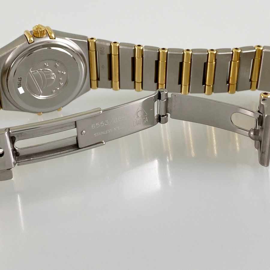 OMEGA オメガ レディース腕時計 コンステレーション 1267.75 ホワイトシェル文字盤 クォーツ 仕上げ済 【中古】 オメガ1267.75を購入する | Chrono24