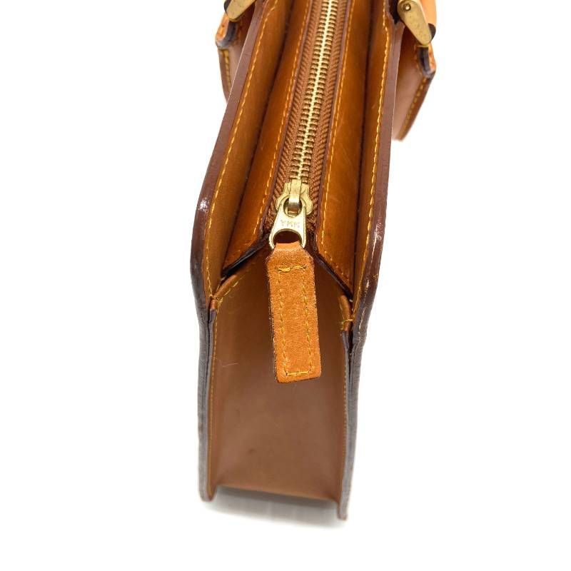 ロゴ型押し 自立】キタムラ レザー ハンドバッグ キャメル Kitamura 