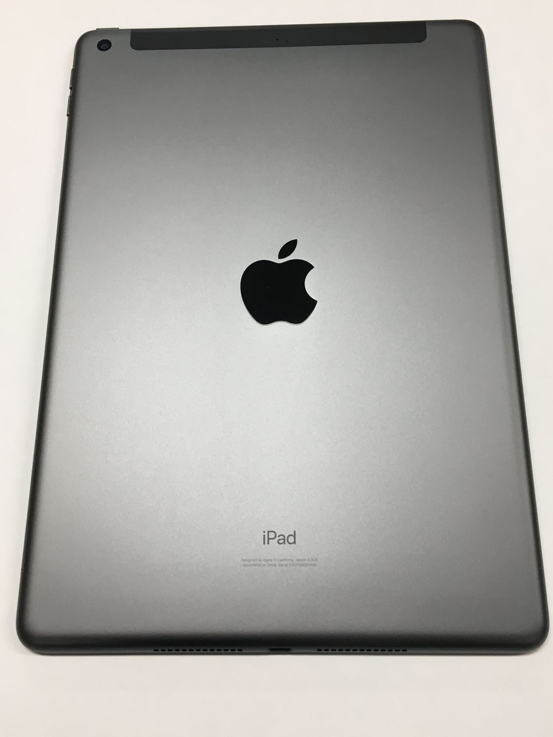 美品 iPad 第8世代 32GB スペースグレイ SIMフリー - メルカリ
