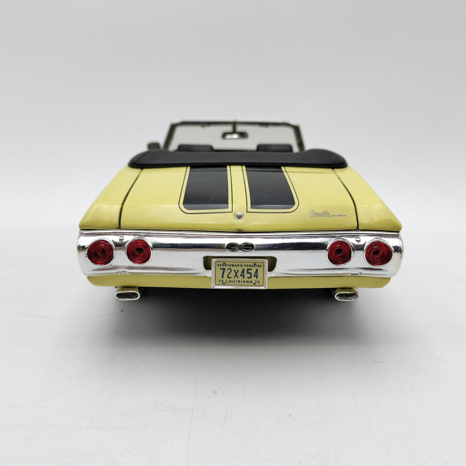 マイスト】1/18 1972 シボレー シェベル SS454 イエロー 箱付き ダイ