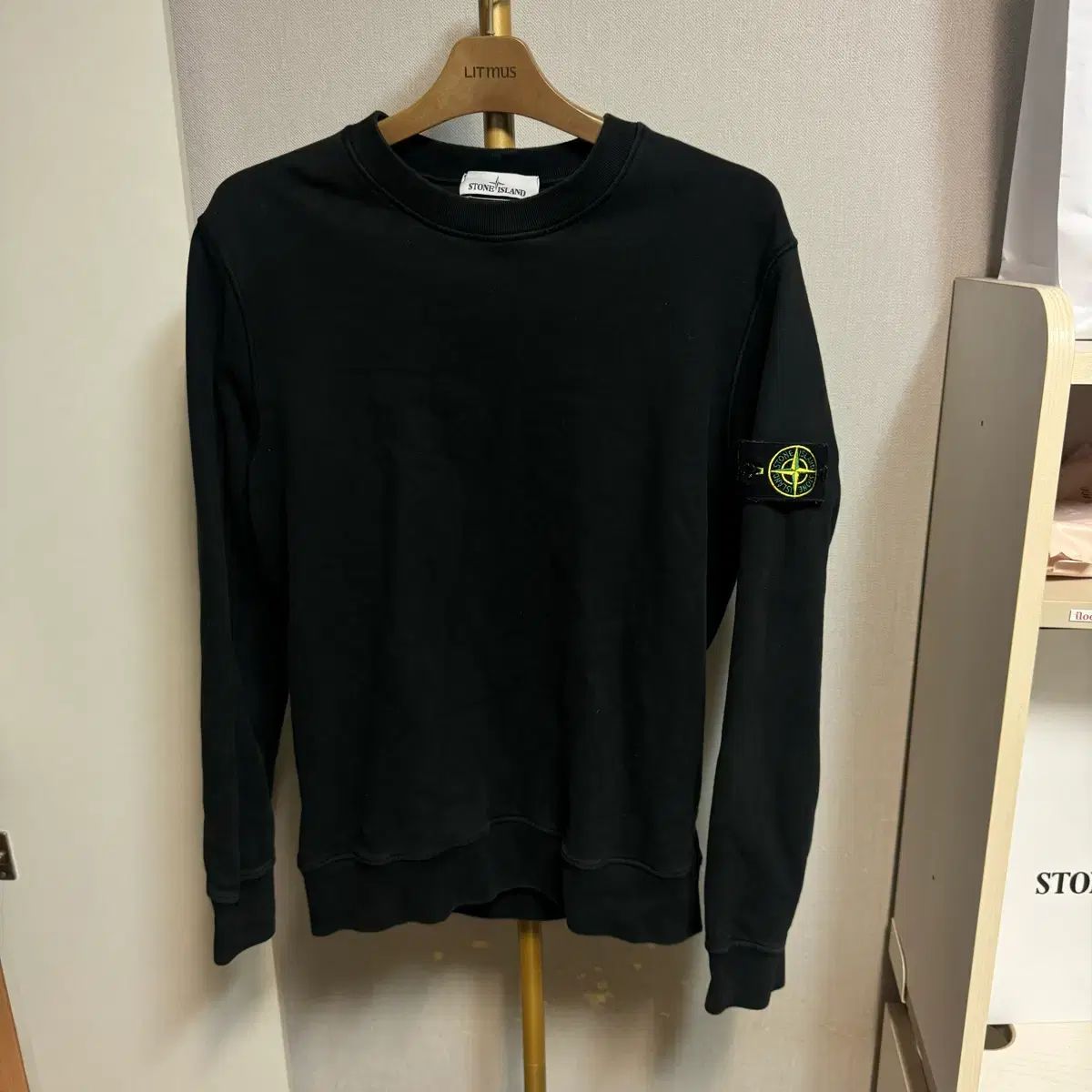 正規品 Lサイズ 22FW STONE ISLAND ストーンアイランド スウェット 