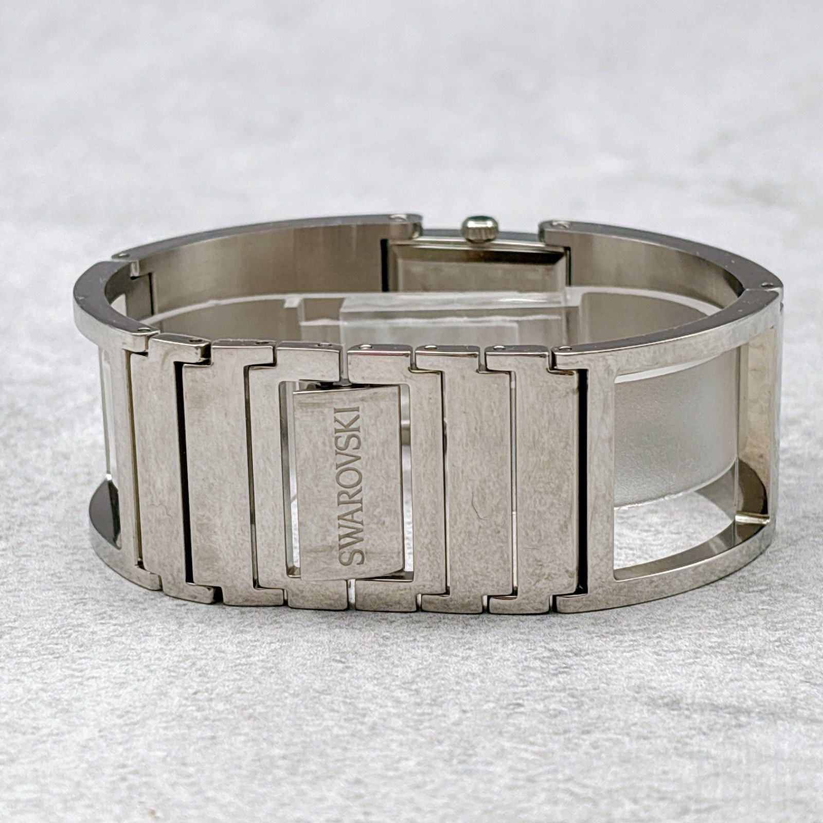 【電池交換済】Swarovski スワロフスキー 腕時計 バングル スクエア調 Swarovski スワロフスキー レディース腕時計 クリスタル バングル