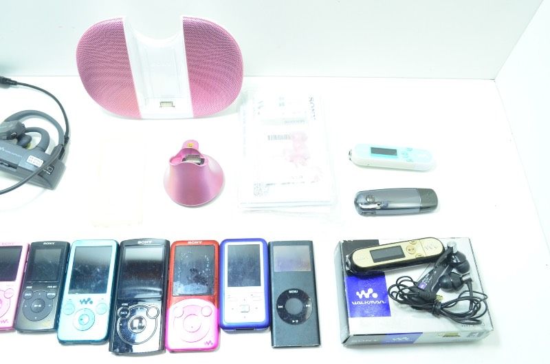 【送料無料】 ソニー SONY ウォークマン 大量まとめ売り Panasonic D-snap 含む ポータブルオーディオセット ジャンク品 【送料無料】 ソニー SONY ウォークマン 大量まとめ売り Panasonic D-snap 含む ポータブルオーディオセット ジャンク品