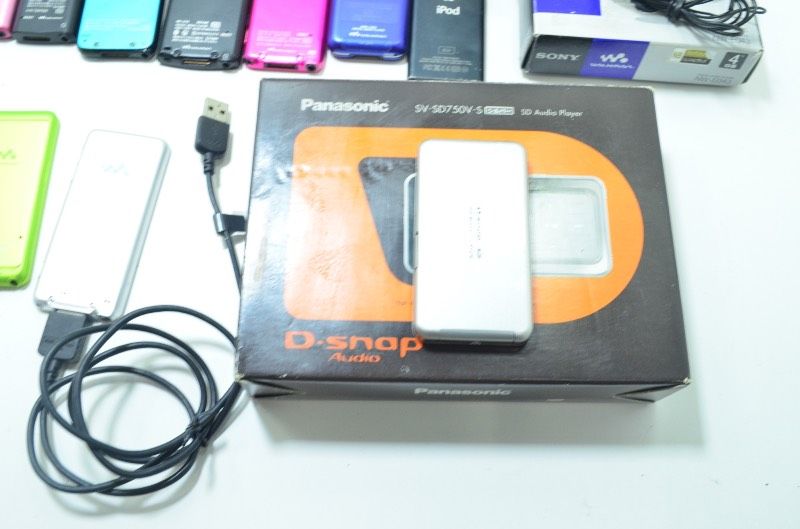 【送料無料】 ソニー SONY ウォークマン 大量まとめ売り Panasonic D-snap 含む ポータブルオーディオセット ジャンク品 【送料無料】 ソニー SONY ウォークマン 大量まとめ売り Panasonic D-snap 含む ポータブルオーディオセット ジャンク品