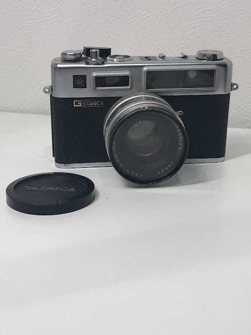 B壁【昭和レトロ】YASHICA Electro 35 フィルムカメラ ケース付 YASHICA Electro 35 フィルムカメラ ケース付 昭和レトロ - メルカリ