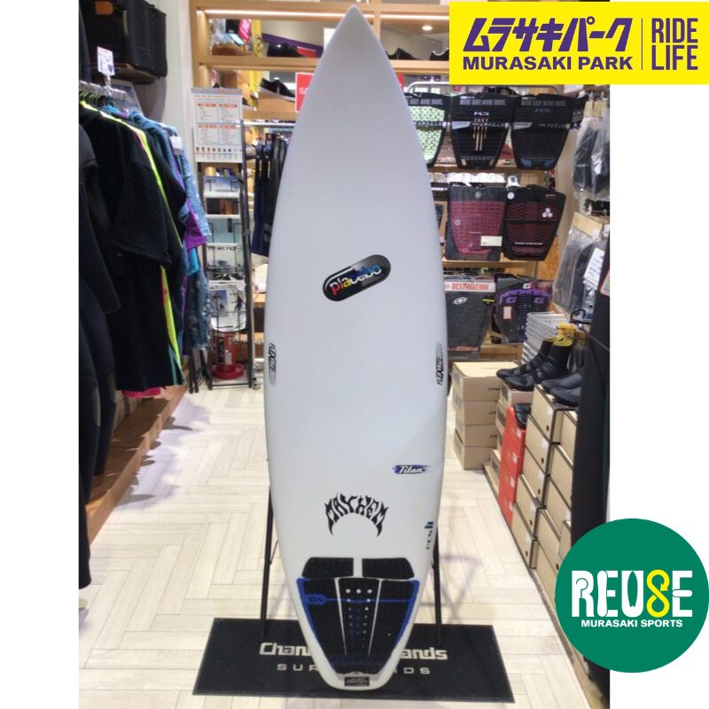 中古サーフボード【PLACEBO】TITAN5’9
