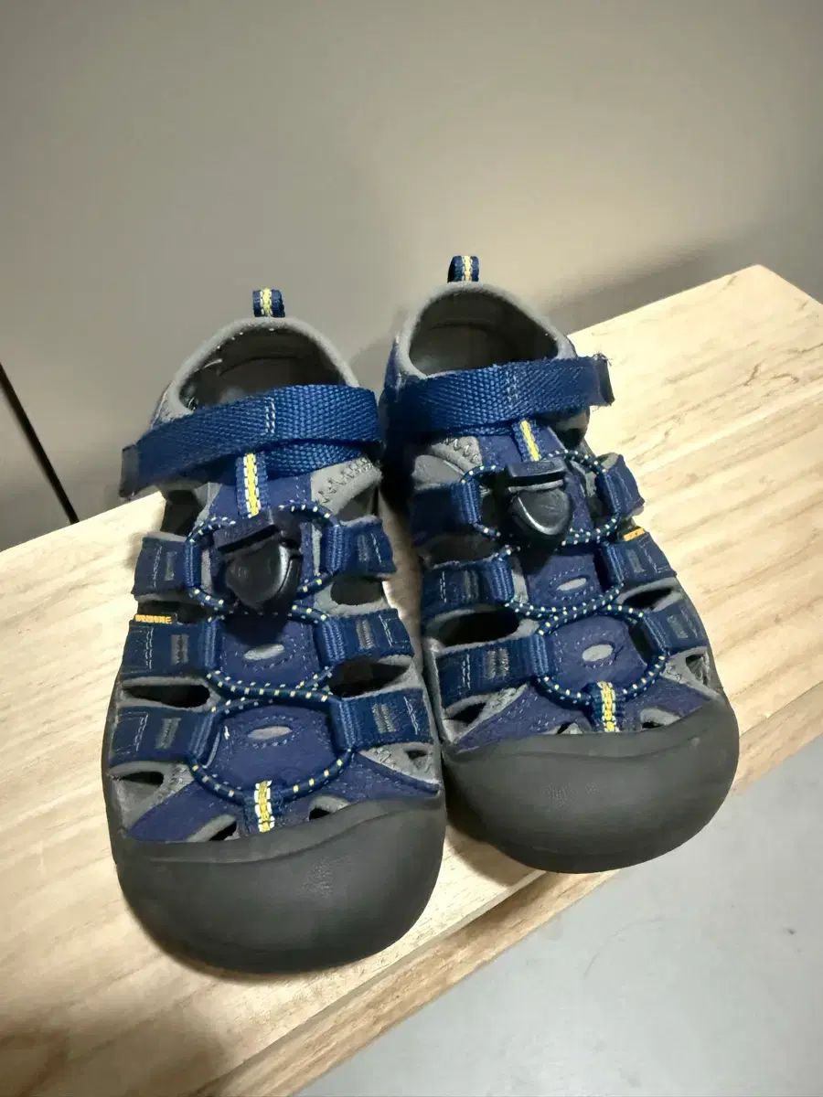 KEEN キッズ 170