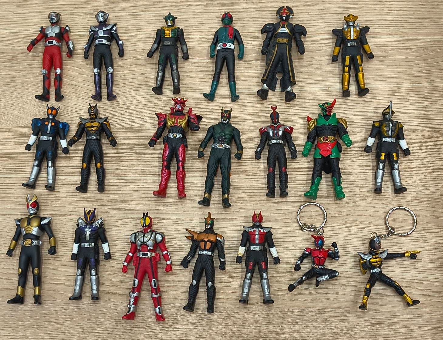 ☆【20体セット】仮面ライダー 戦隊シリーズ ソフビ18体＋キーホルダー