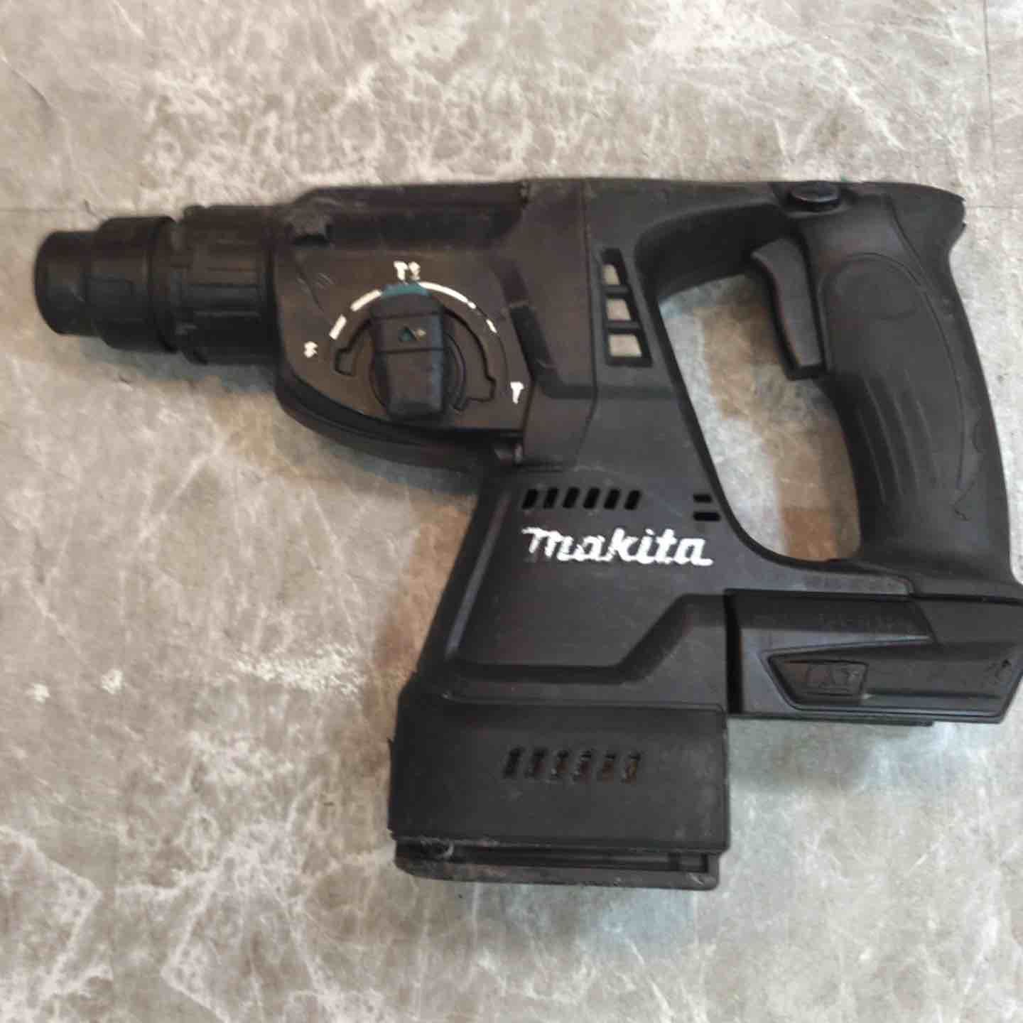 ☆マキタ(makita) コードレスハンマドリル HR244DZ【八潮店】