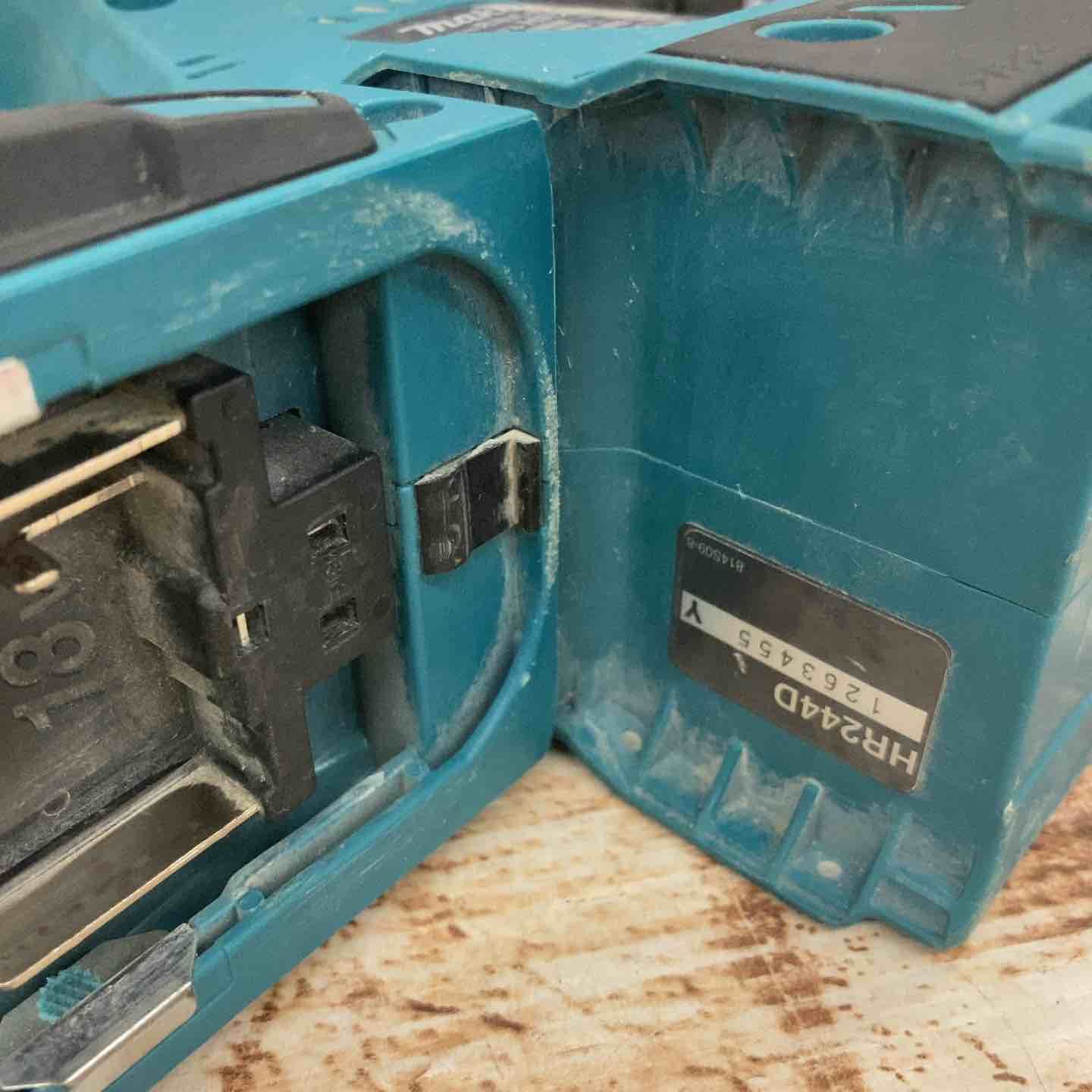 【中古品】マキタ(makita) 24mmコードレスハンマドリル(本体+ケースのみ) HR244DZK【所沢店】
