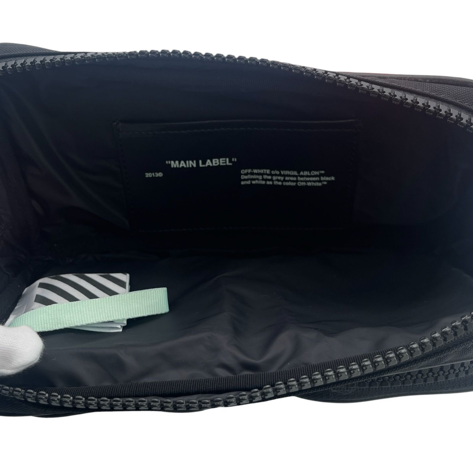 OFF-WHITE オフホワイト ウエストポーチ ボディバッグ TAPE HIP BELT 