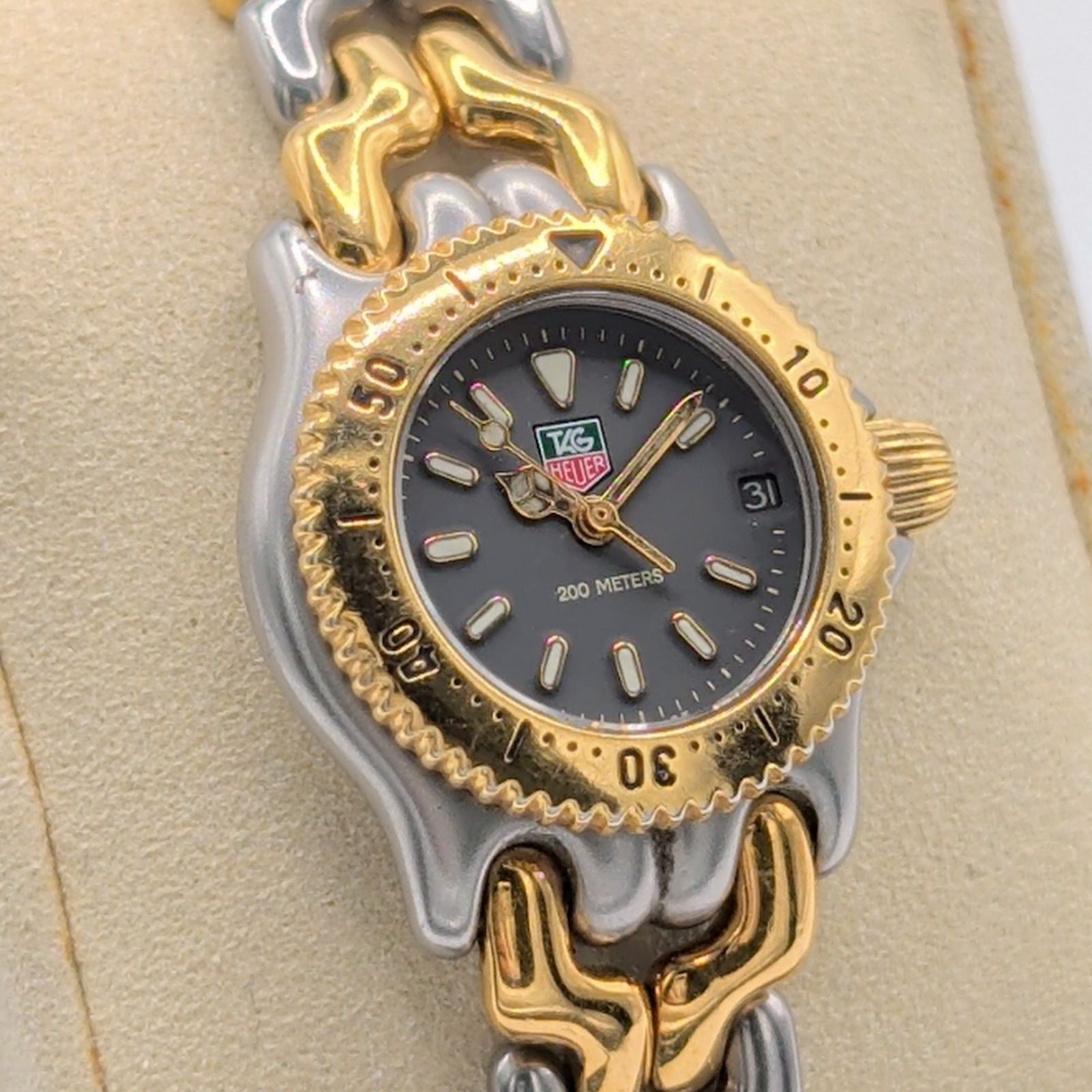 TAG HEUER Professional Watch quartz Ladies Silver Gold Black dial 