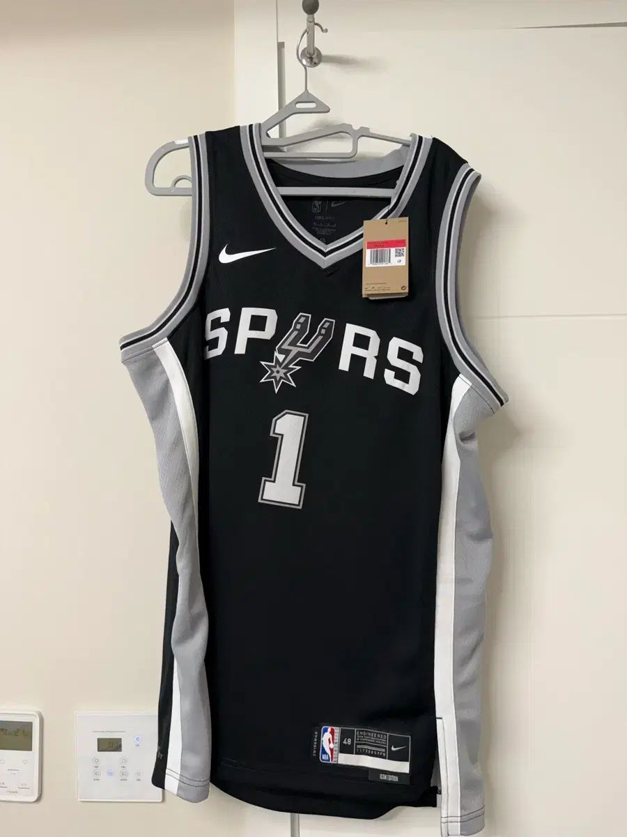 未使用新品 NBA NIKE-ウェンバエンヤマ ジャージ (XL)