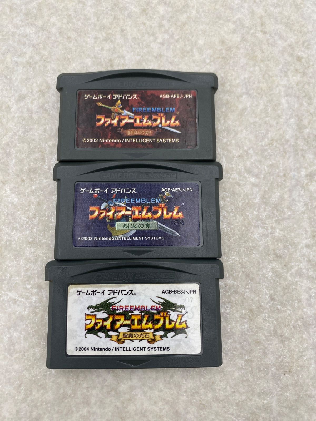ゲームボーイアドバンス ファイアーエムブレム 烈火の剣 封印の剣 聖魔の光石 ファイアーエンブレム 封印の剣 烈火の剣 聖魔の光石 ゲームボーイ