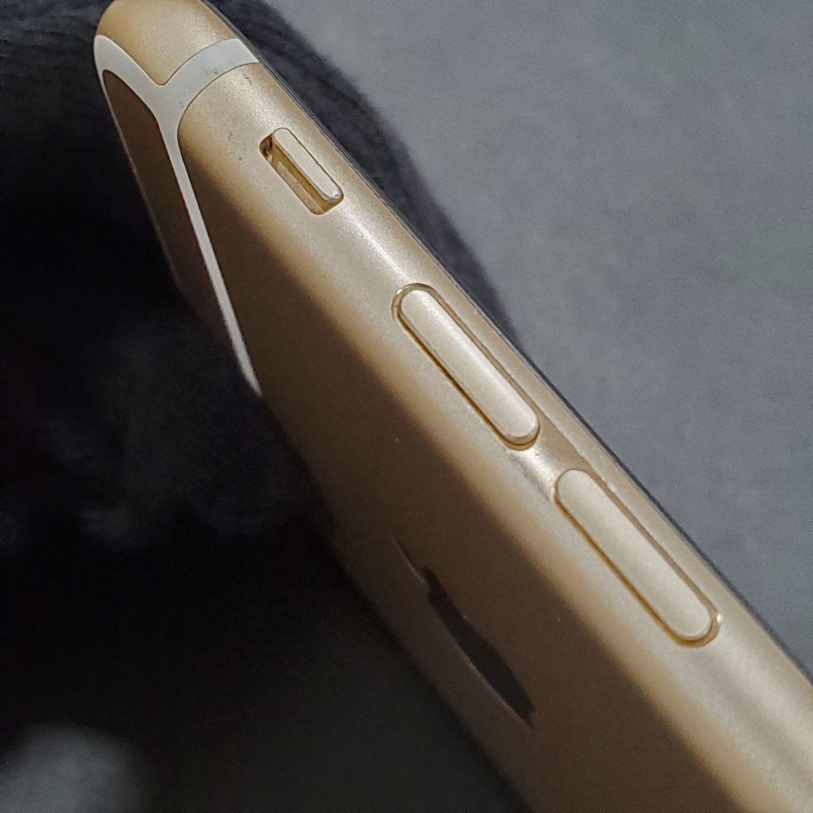 iPhone6 64GB ゴールド SB バッテリー97% 中古 - メルカリ
