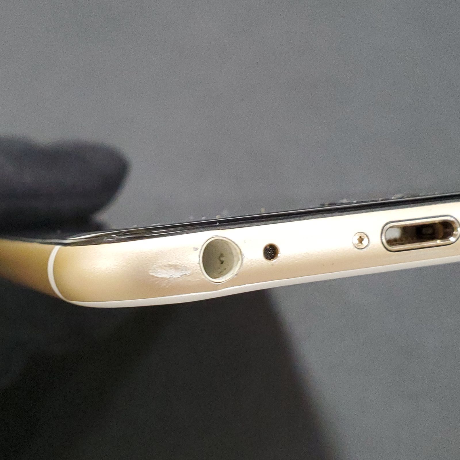 iPhone6 64GB ゴールド SB バッテリー97% 中古 - メルカリ