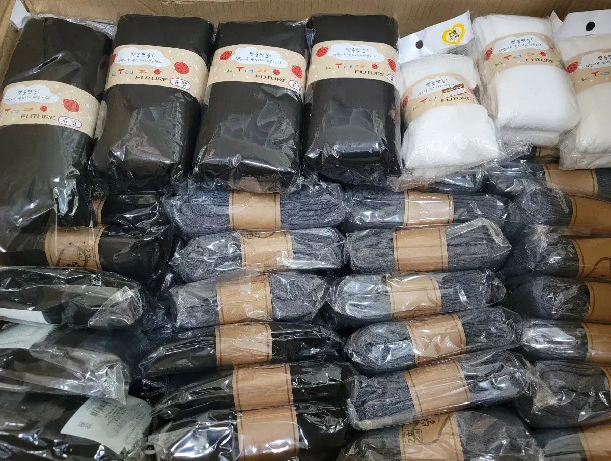 韓国製 キッズタイツ 秋冬用 全100足 個別ビニール包装 新品