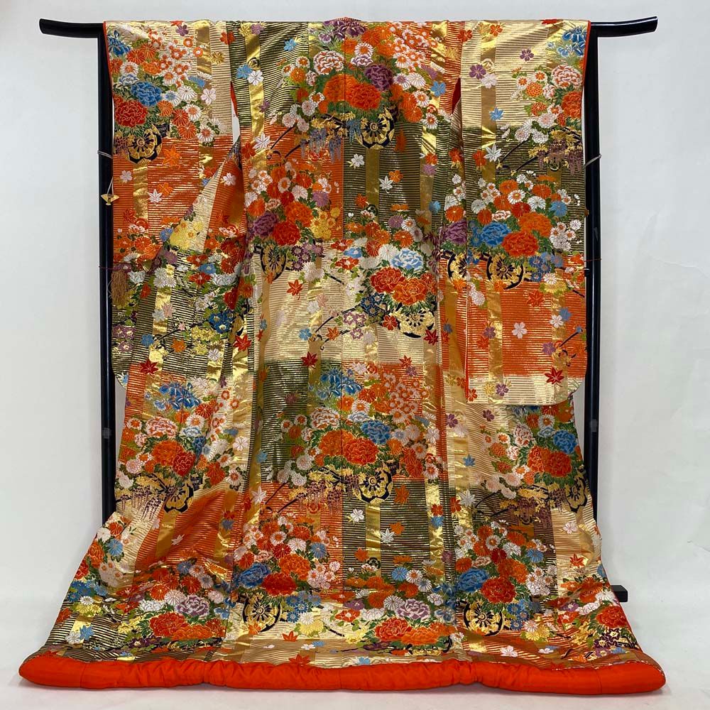 色打掛 正絹 鶴 刺繍 赤 金 打掛 Mサイズ 裄66 花嫁衣裳 婚礼 リサイクル 中古 ブライダル ウエディング 着物 3977