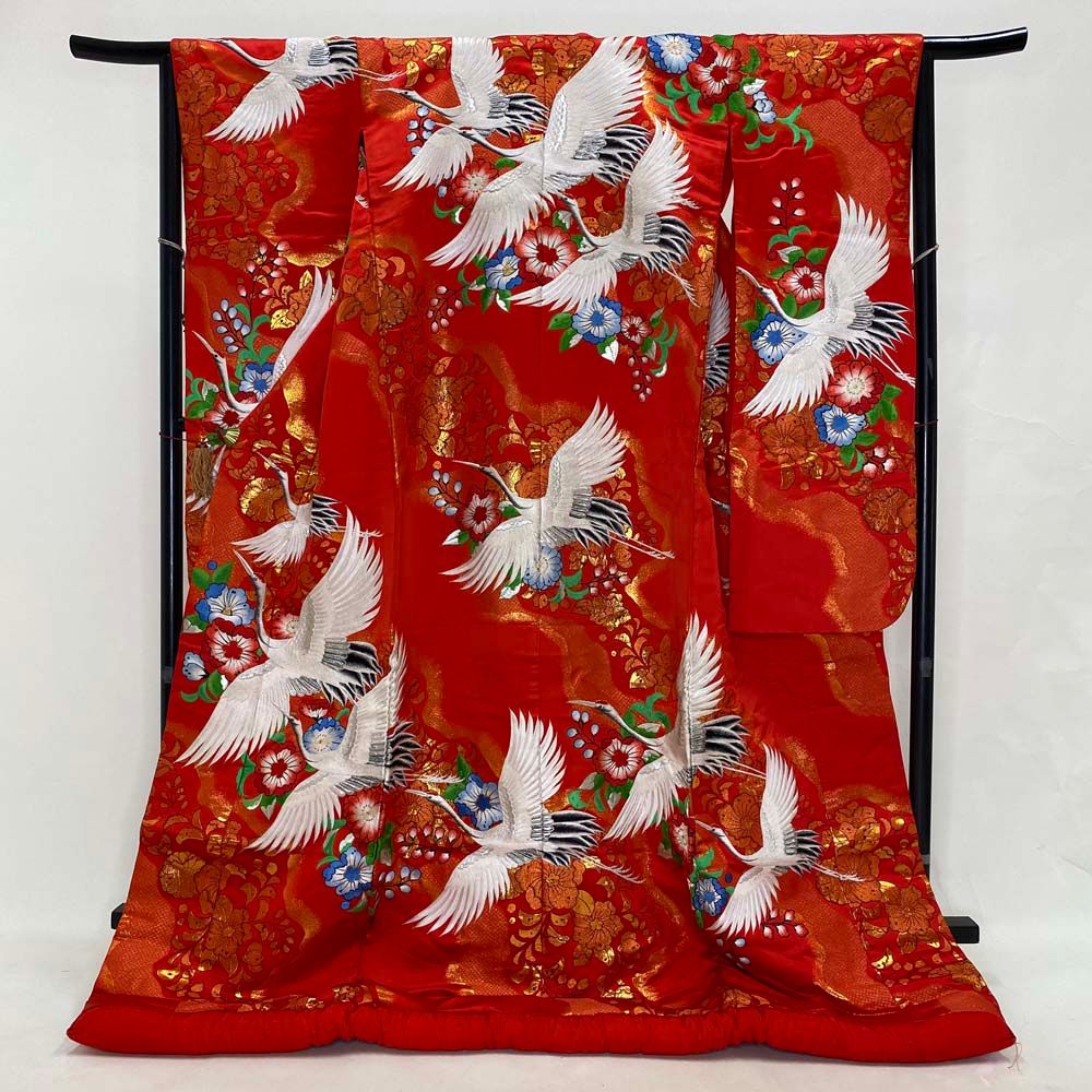 色打掛 正絹 鶴 刺繍 金 赤 打掛 Mサイズ 裄65 花嫁衣裳 婚礼 リサイクル 中古 ブライダル ウエディング 着物 4010