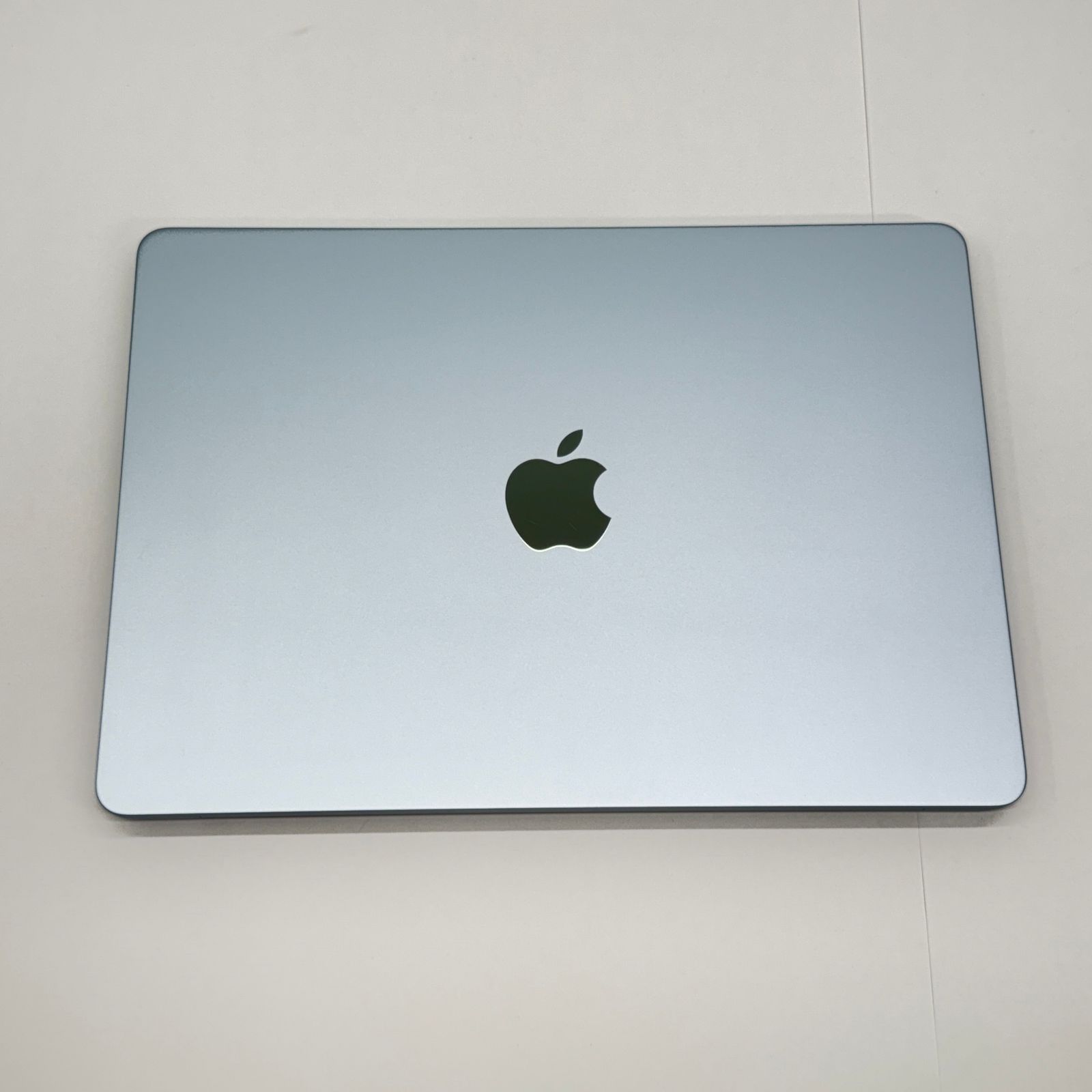 美品 MacBook Air 13.6 M4 16GB 256GB スカイブルー - メルカリ