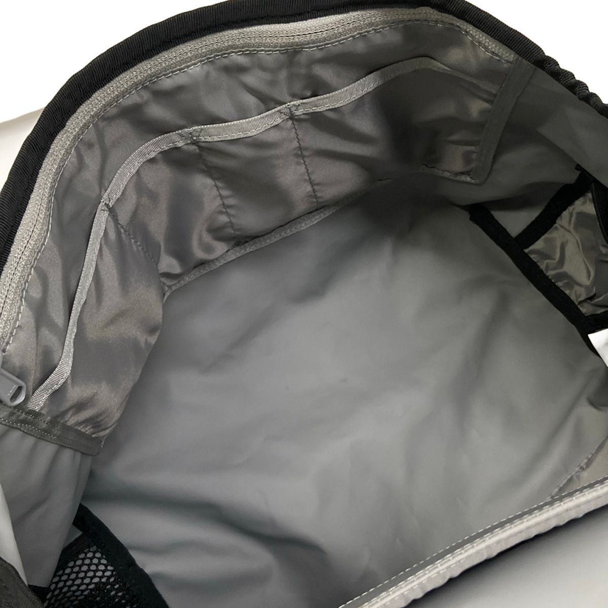 TIMBUK2(ティンバッグツー) ショルダーバッグ美品 - 黒 - メルカリ
