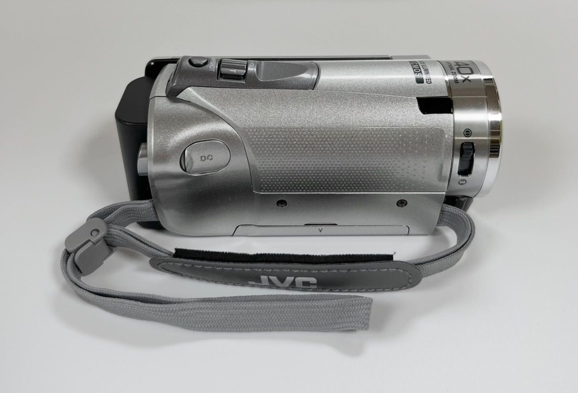 JVC ケンウッド ビデオカメラ Everio GZ-HM99-S [シルバー] 【中古