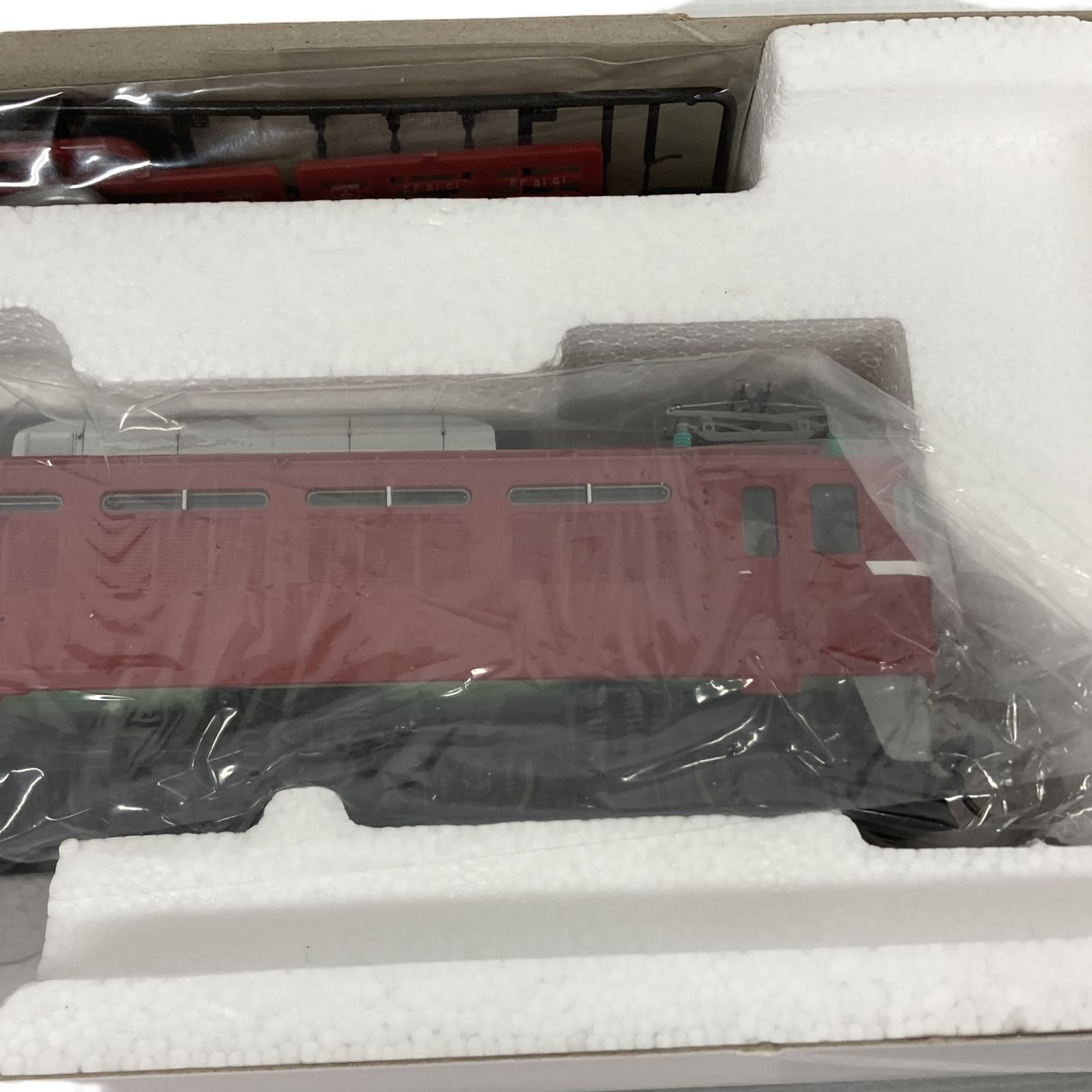 新品未使用 HO-103 TOMIX  EF81形 電気機関車 東日本 TOMIX HO-103 EF81形 電気機関車 東日本 HOゲージ 鉄道模型 中古 美品