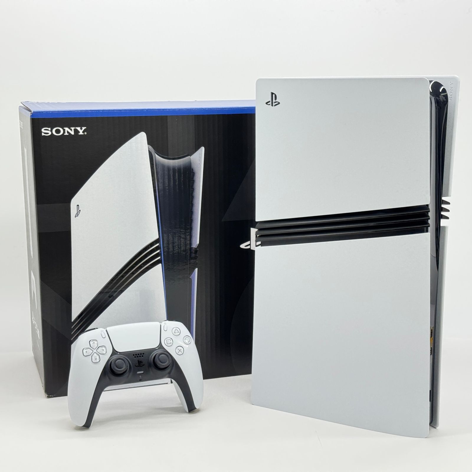 美品 SONY PlayStation 5 pro (PS5 pro) 本体 CFI-7000B01【C7445-140】