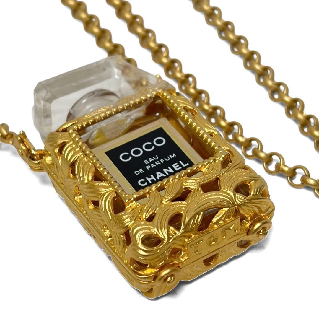 中古　美品　シャネル　CHANEL　香水　ボトル　スパンコール　ブローチ CHANEL - 美品 シャネル ココマーク 香水瓶 パフューム ボトル