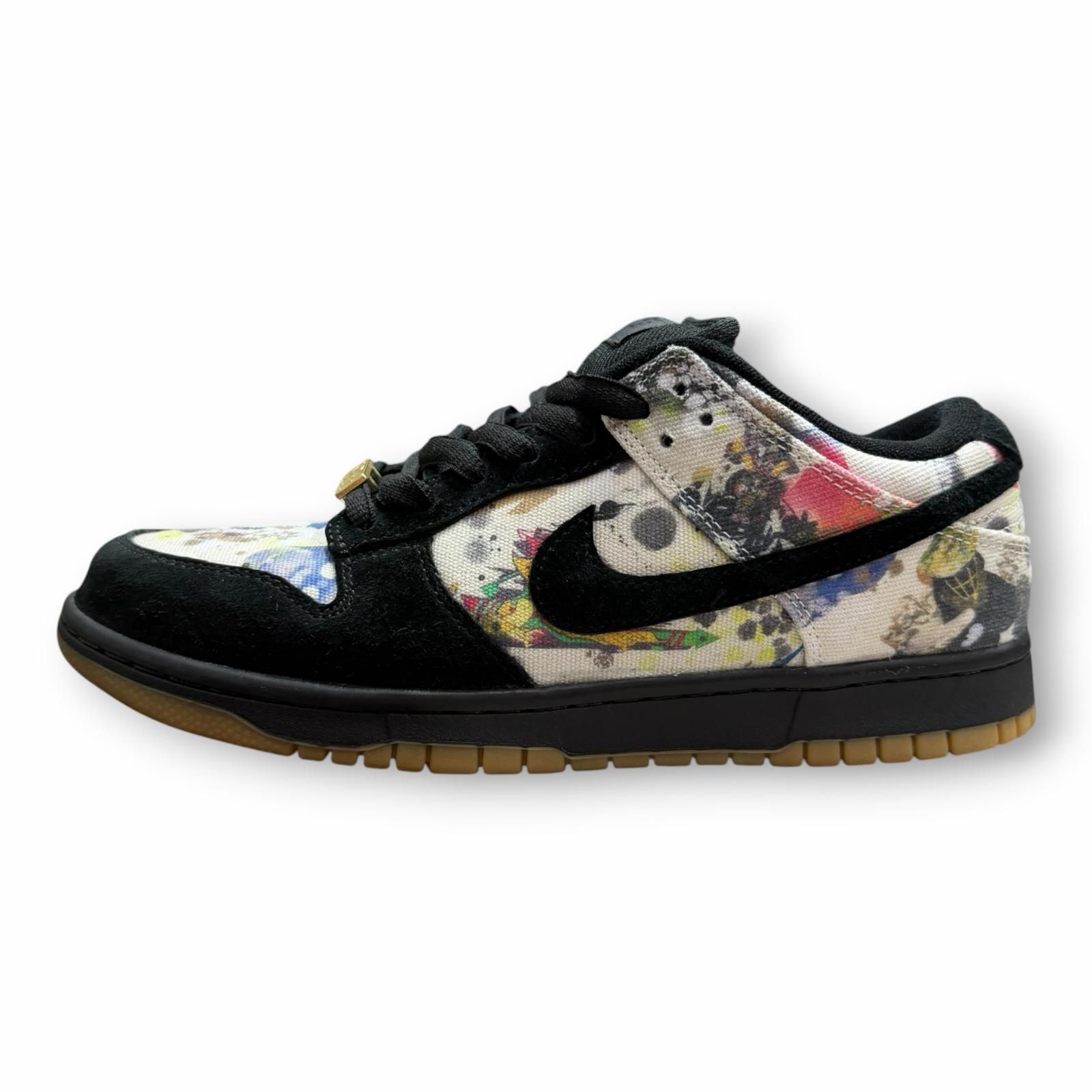 NIKE SB × Supreme Dunk Low 