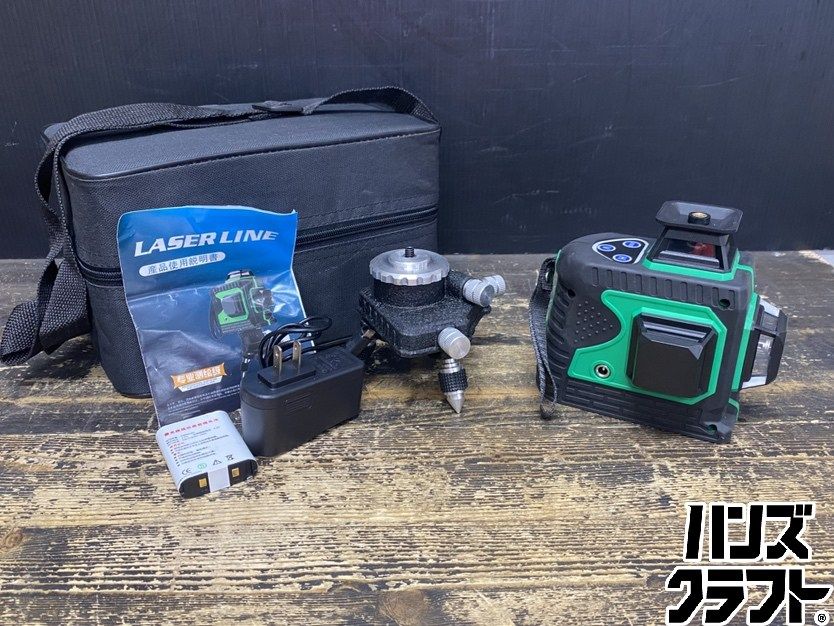 ●【送料無料】【中古品】メーカ不明 型式不明 墨出し器 グリーンレーザー 三脚・専用ケース付 ※未校正