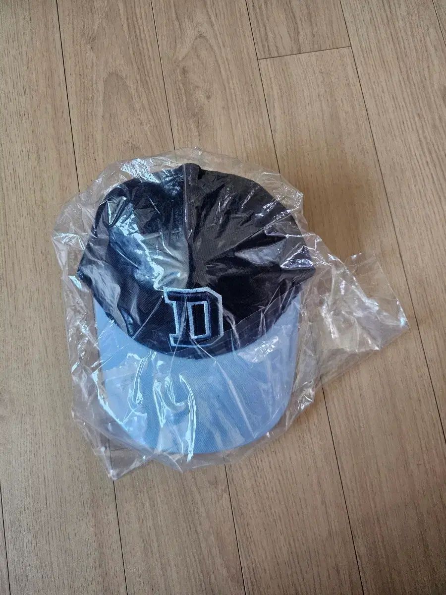 斗山ベアーズ 壊れたクマ 帽子 サイズ L (60cm)