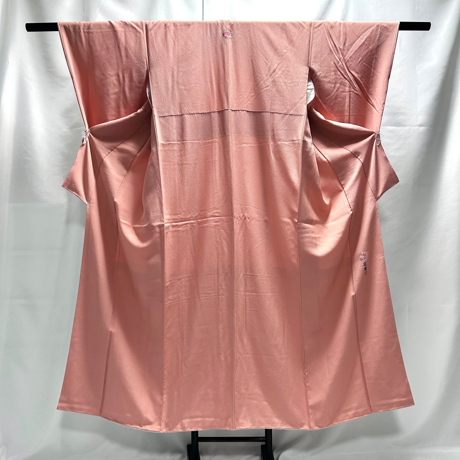 着物 色無地 宗貞 作家 ピンク レディース 中古品 管理番号 KKVKAM46