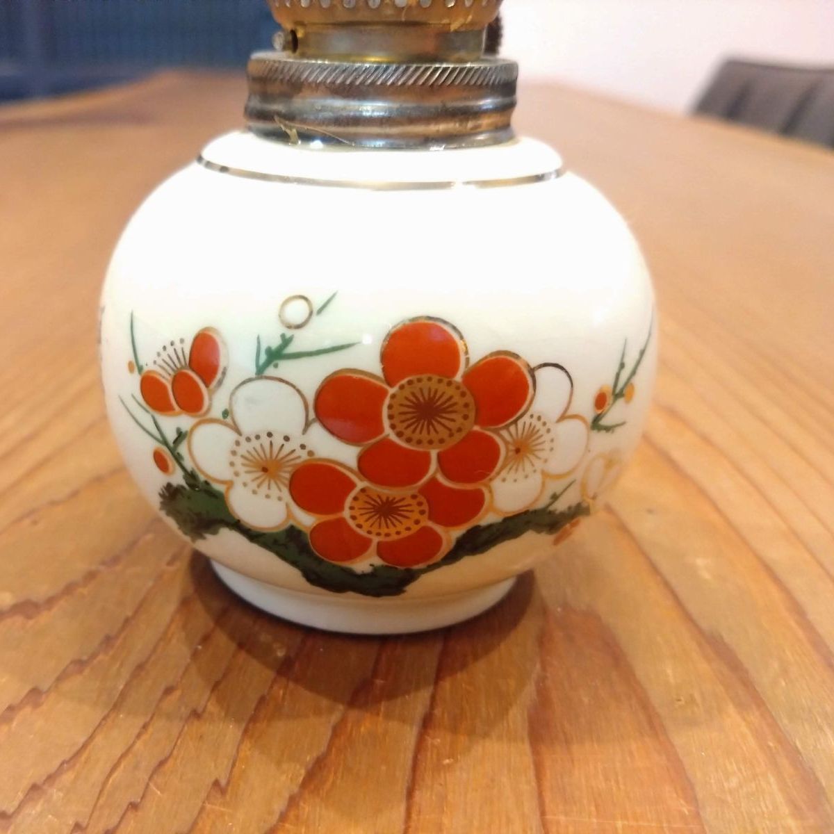 昭和レトロ オイルランプ 美峰 卓上ランプ ガラスホヤ 陶器 花柄