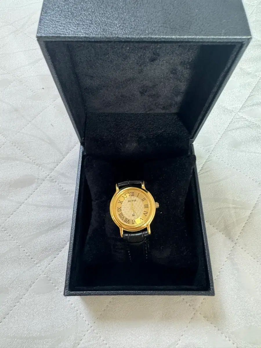 (新品) HOWUS CLASSIC WATCH ブラック