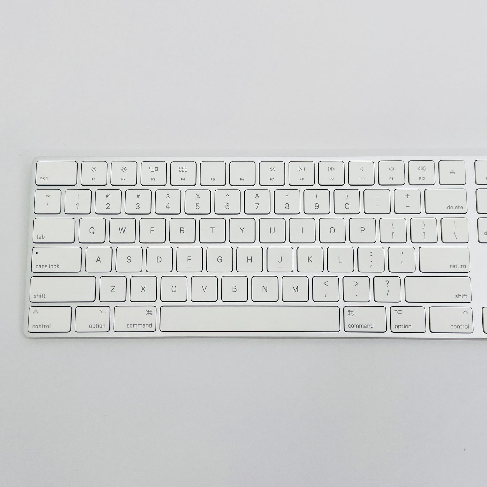 Magic Keyboard テンキー付 英語 US A1843 やや傷あり - メルカリ