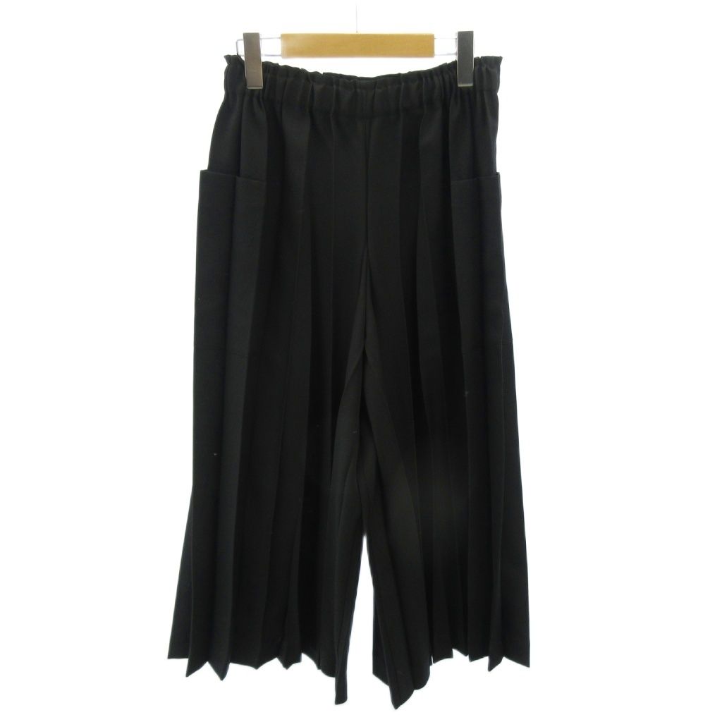 イッセイミヤケ　me 黒プリーツ me ISSEY MIYAKE ミーイッセイミヤケ プリーツパンツ 黒 パンツ