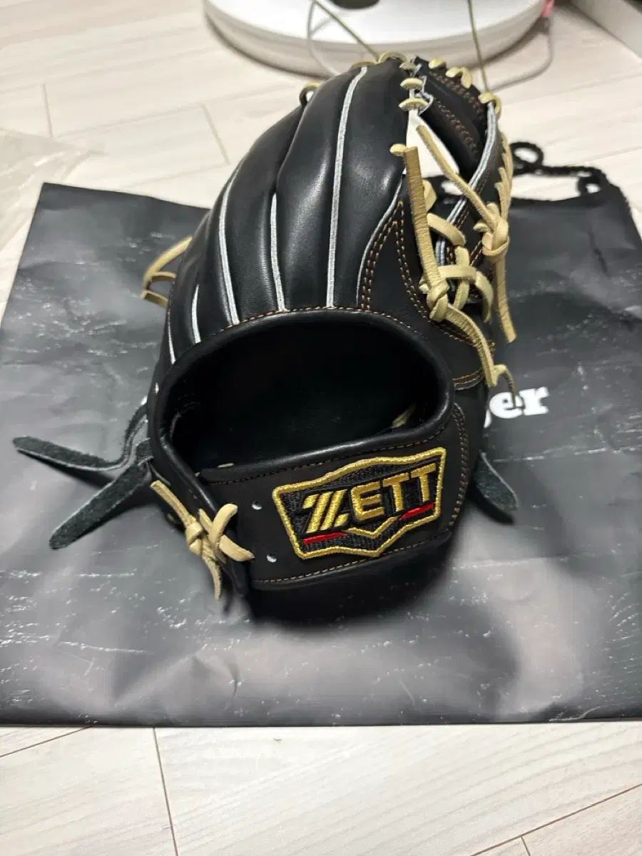 ゼットプロステイタス 内野グローブ
