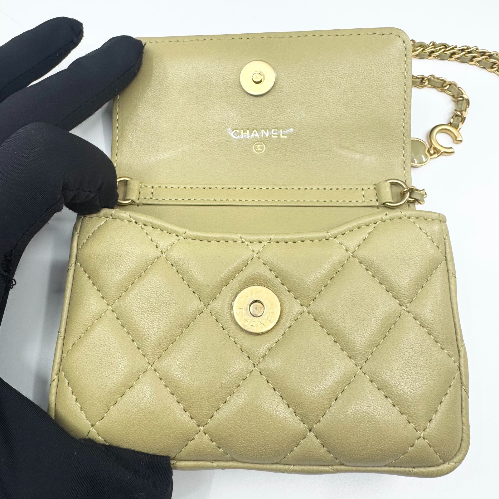極美品 シャネル ミニマトラッセ チェーンショルダーバッグ 近年モデル