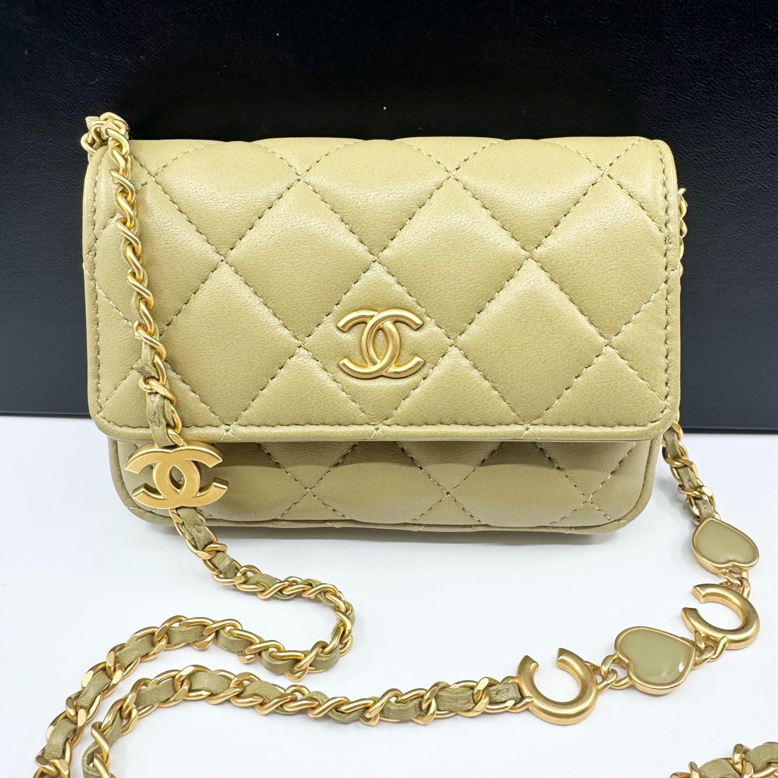 【極美品】CHANEL　ショルダーバッグ　パリ限定マトラッセ　シリアルシール 本物 美品 CHANEL シャネル パリ限定 マトラッセ チェーンショルダー