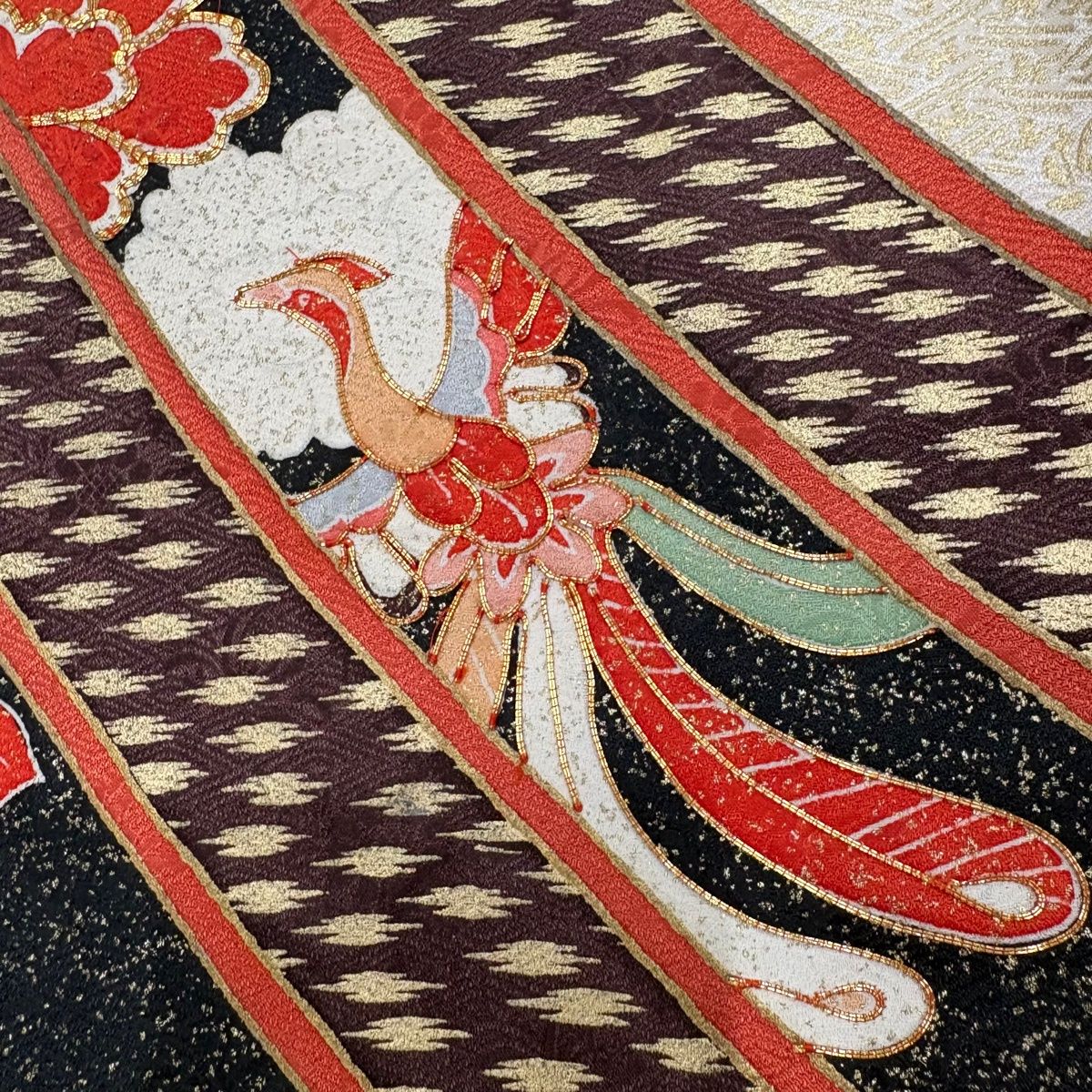 振袖 身丈167cm 裄丈69cm L 袷 花鳥 宝尽くし 絞り 金彩 黒 正絹 秀品