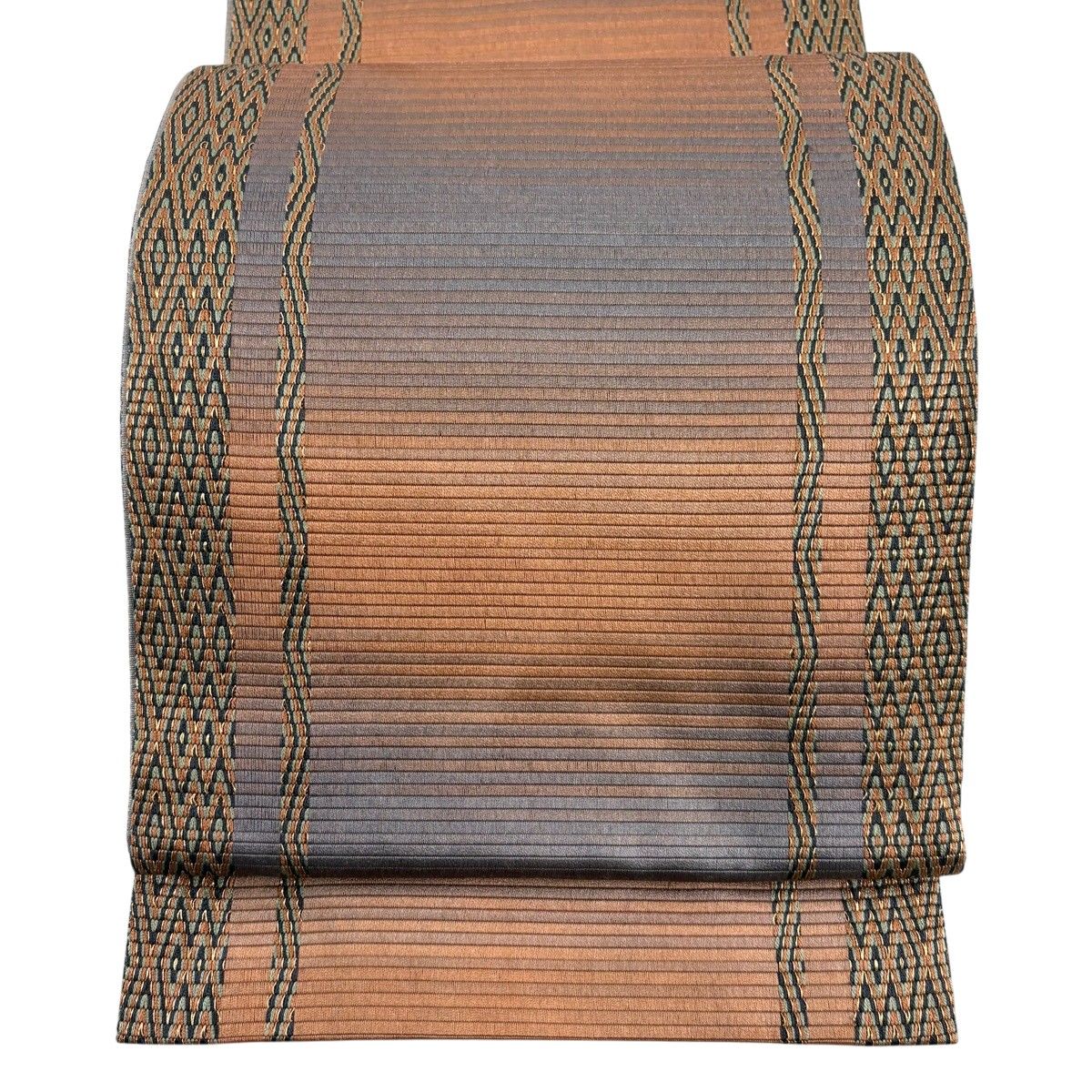 袋帯 秀品 全通 正絹 【中古】 美品】 袋帯 秀品 楓 橘 箔 金糸 黒 六通 正絹 【中古】 - メルカリ