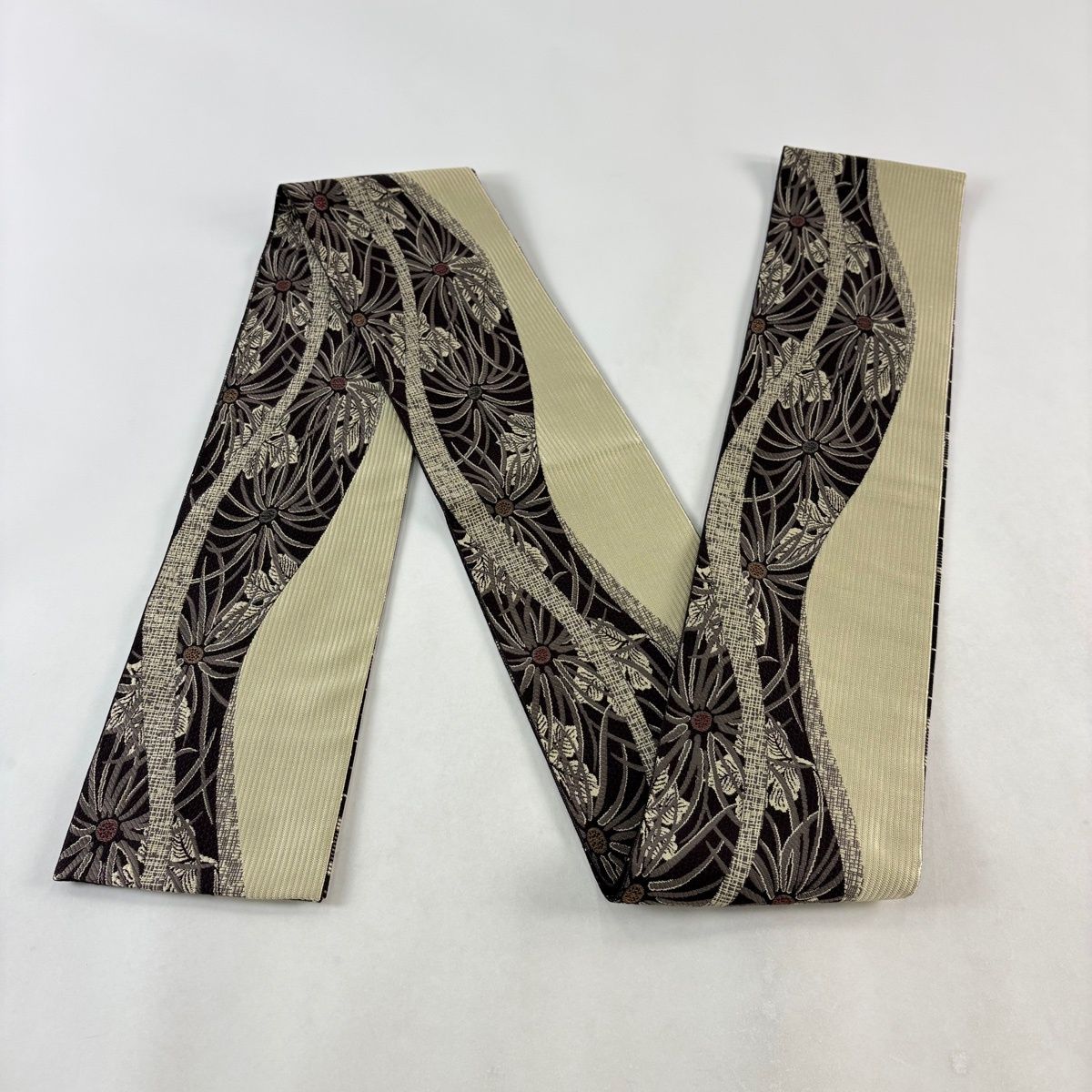 美品】半幅帯 名品 菊 薄茶色 正絹 【中古】 - メルカリ
