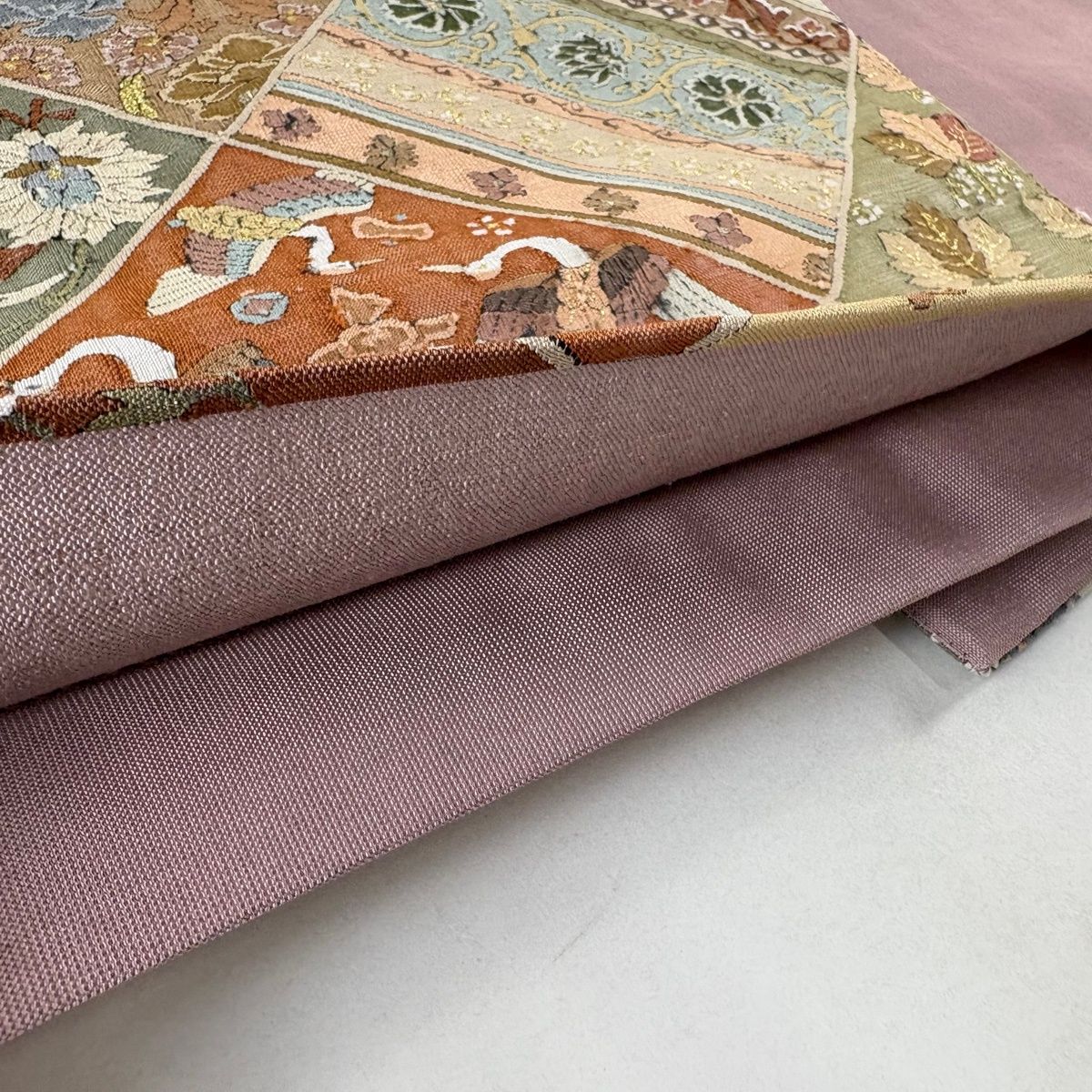 袋帯 逸品 鳥 草花 明綴れ 金糸 薄茶色 全通 正絹 【中古】 - メルカリ