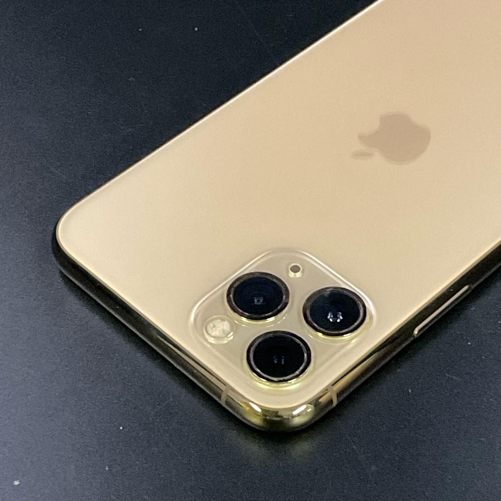 iPhone 11 Pro 256GB ゴールド docomo SIMフリー - メルカリ