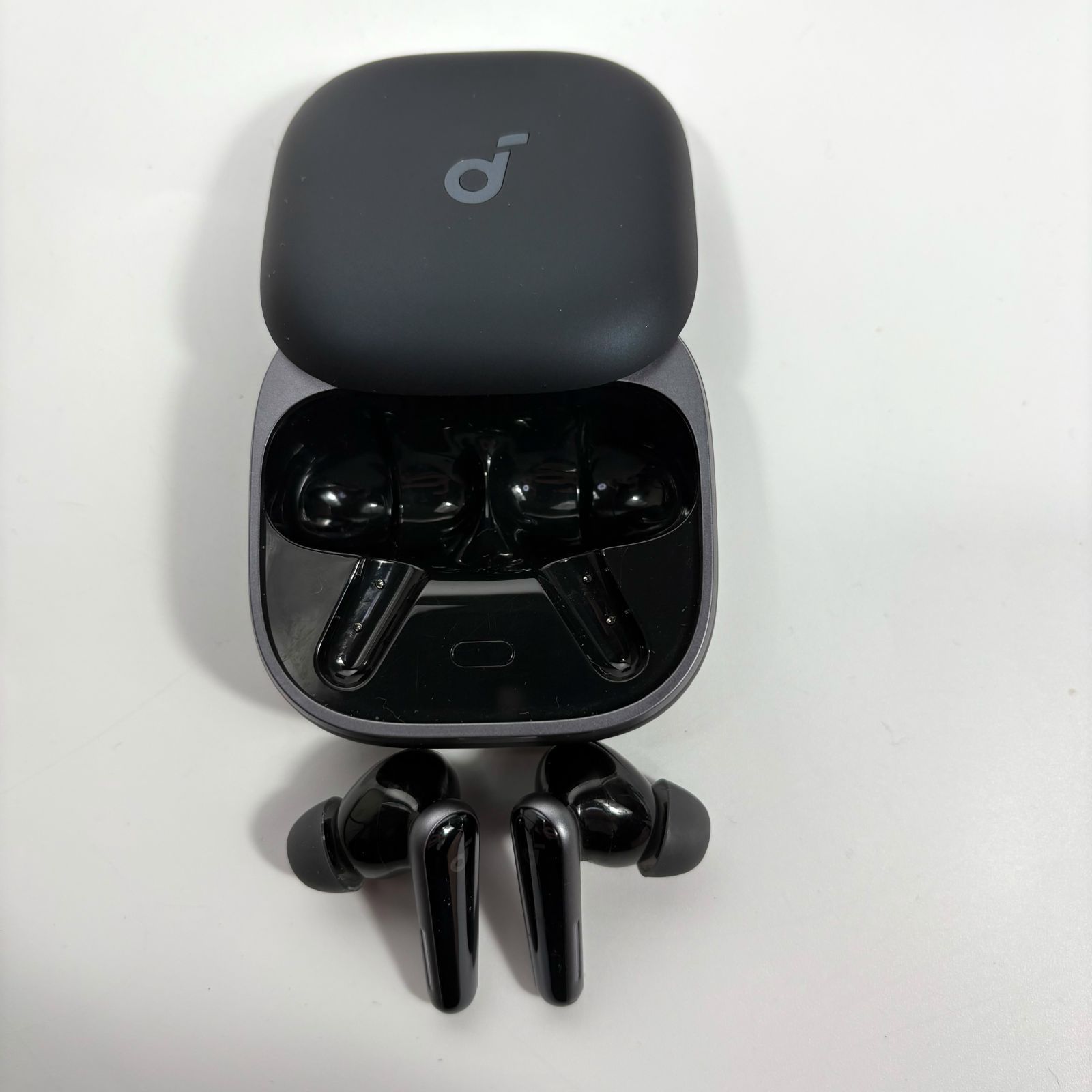 美品】 Anker soundcore Liberty 5 ワイヤレスイヤホン - メルカリ