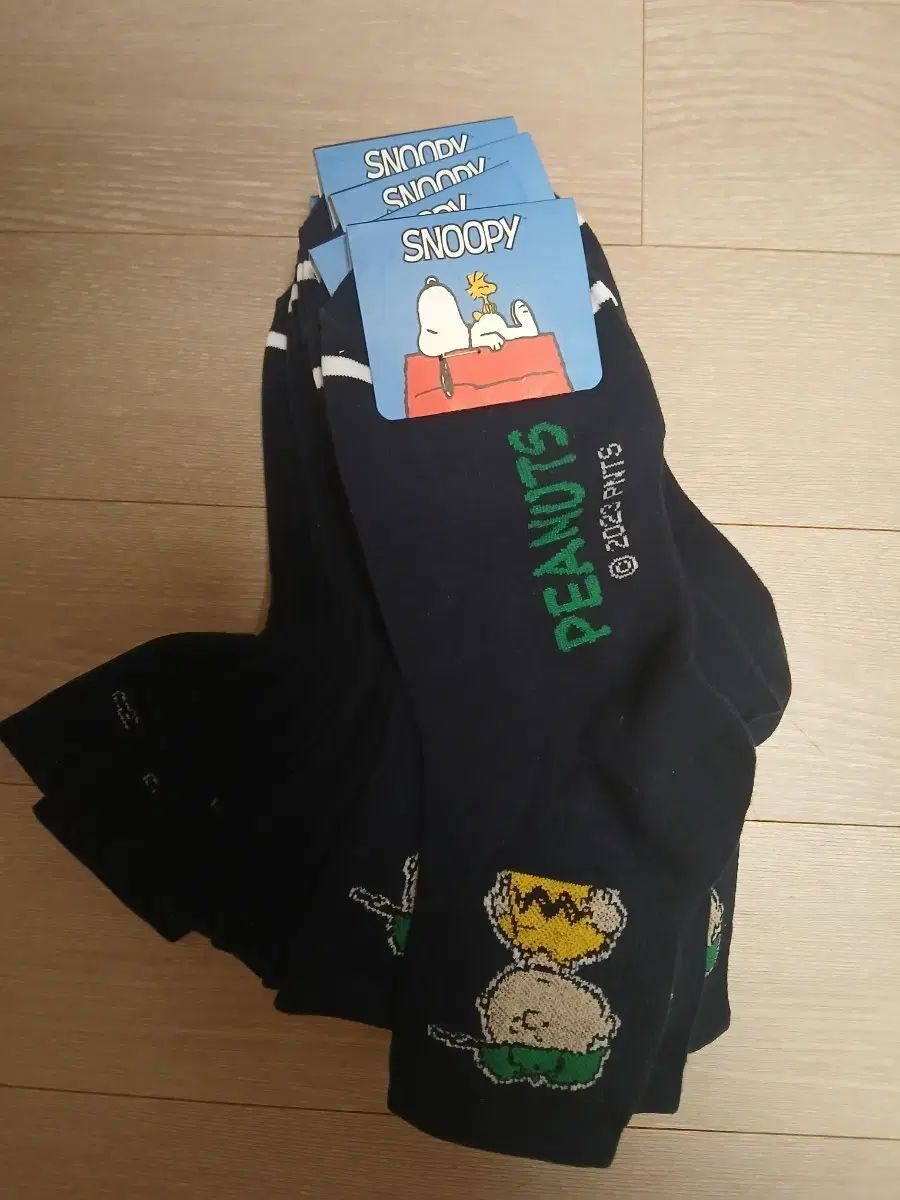 SNOOPY キャラクター 靴下 ネイビー 新品