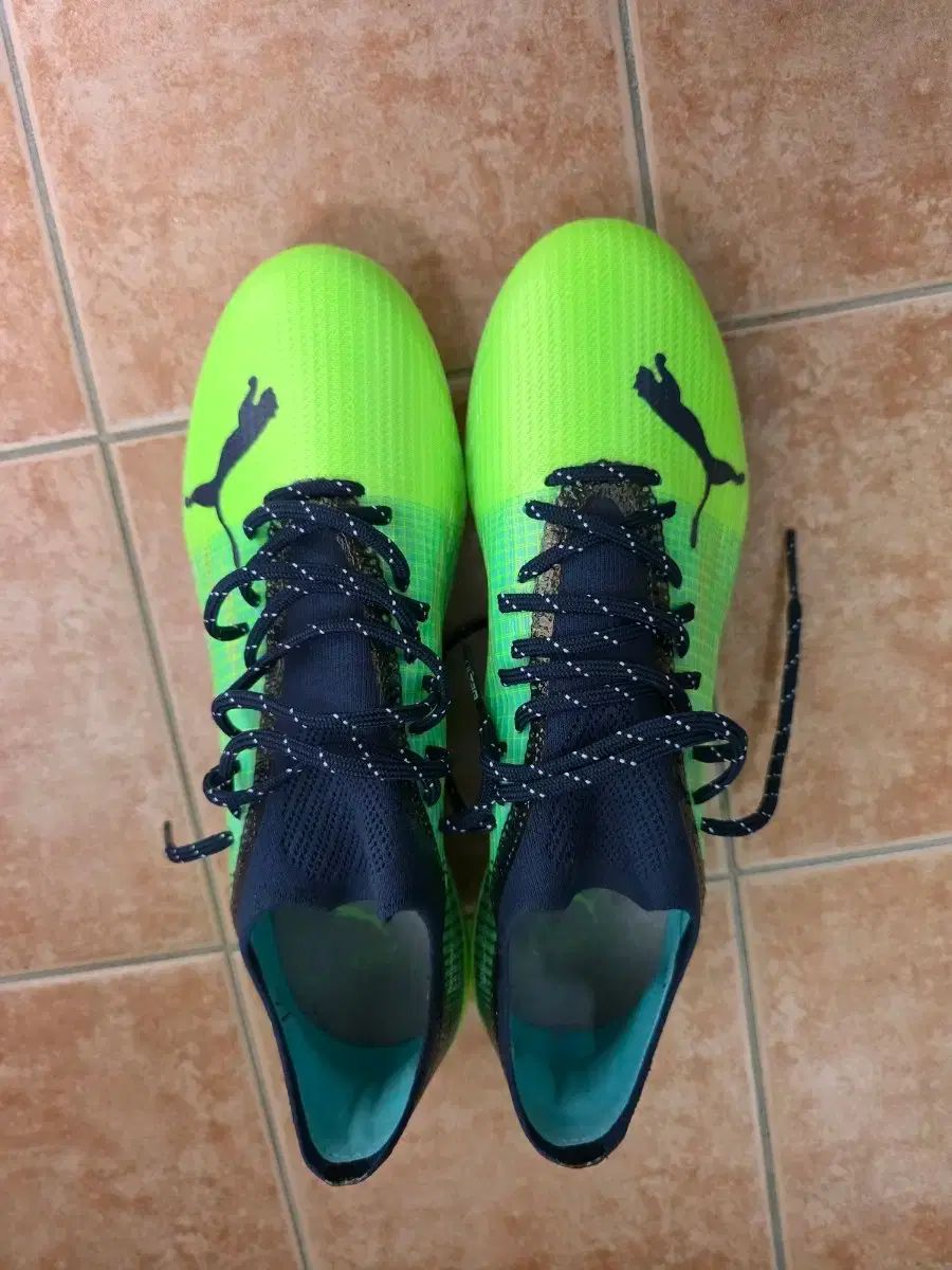 プーマ ウルトラ 1 3fg 新品完売品 PUMA ultra 1.3 FG/AG 27.5 CM